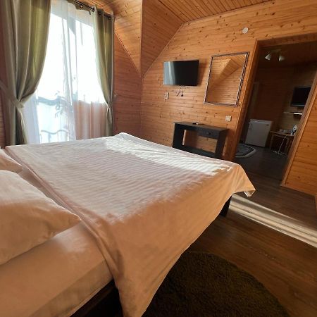 Боброва-Хата Svityaz' Esterno foto